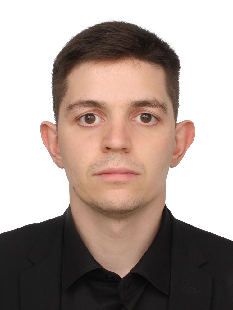 Леонов Максим Вадимович